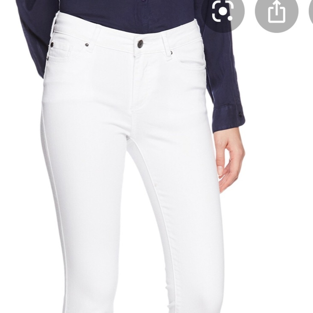 NWOT Armani exchange white jeans